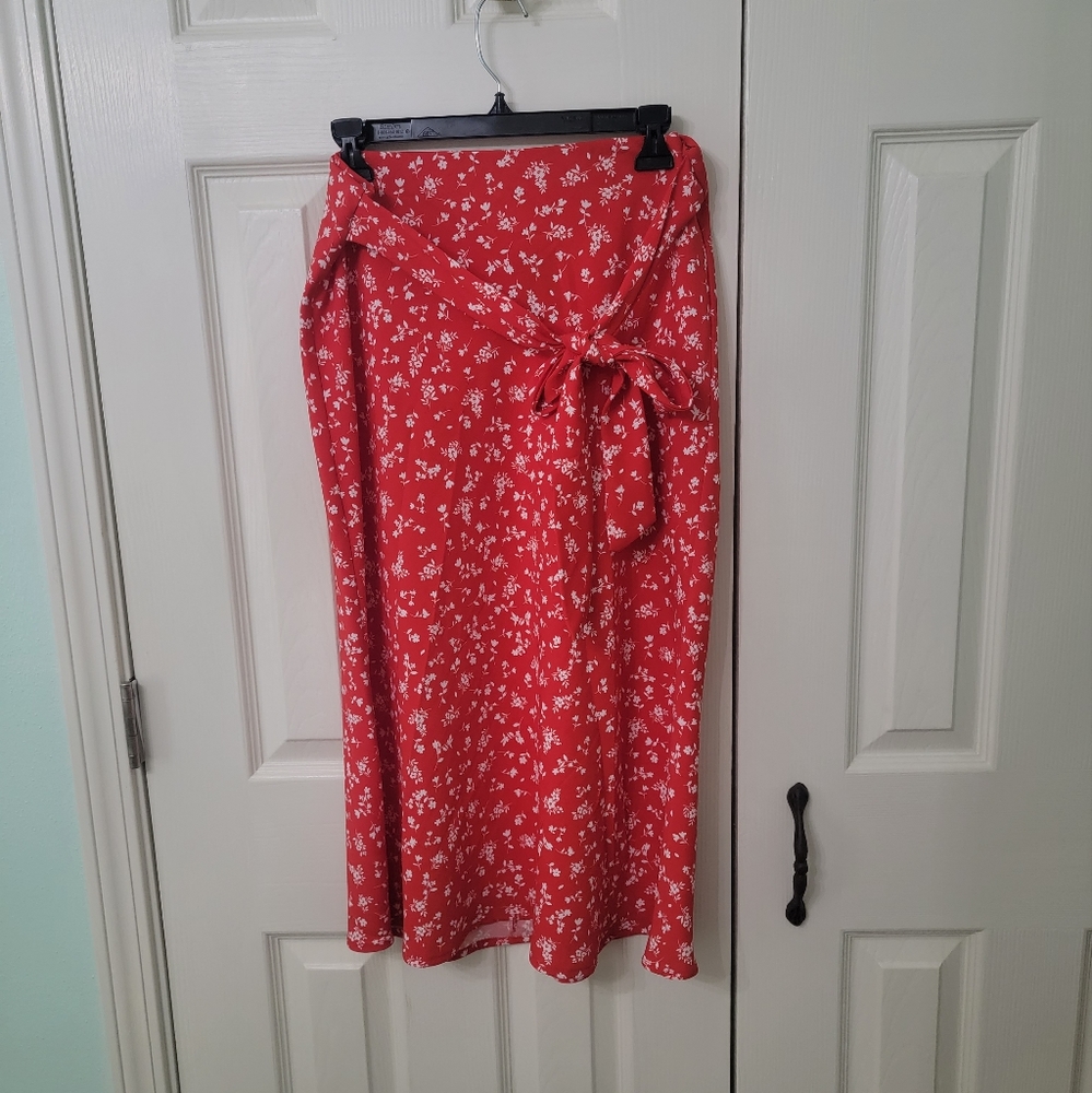 NWT Rachel Zoe Red Floral Skirt